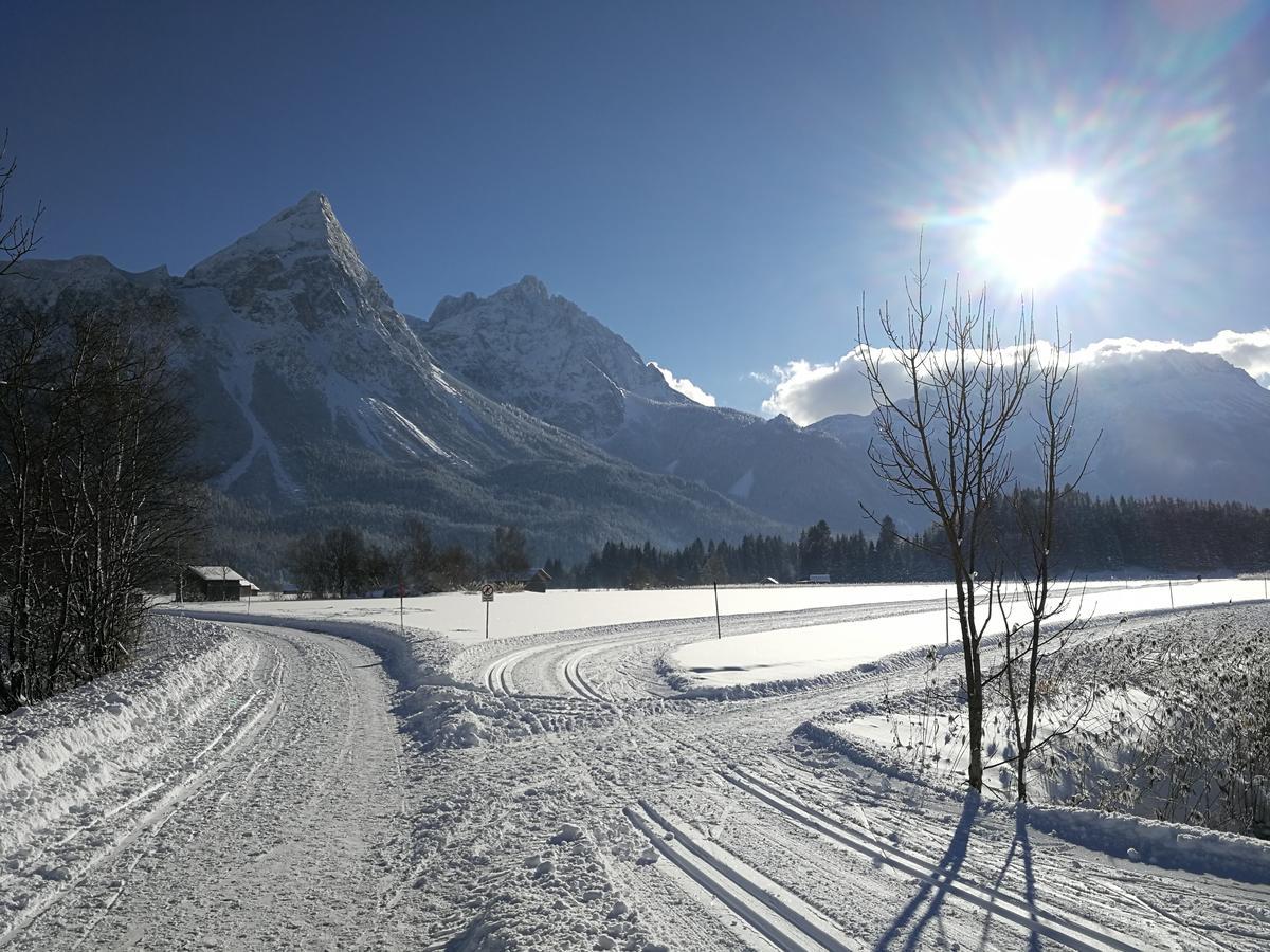 Das Halali - Dein Kleines Hotel An Der Zugspitze Ehrwald Eksteriør billede